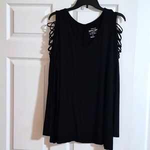 Torrid ladies super soft black long sleeved top size 2